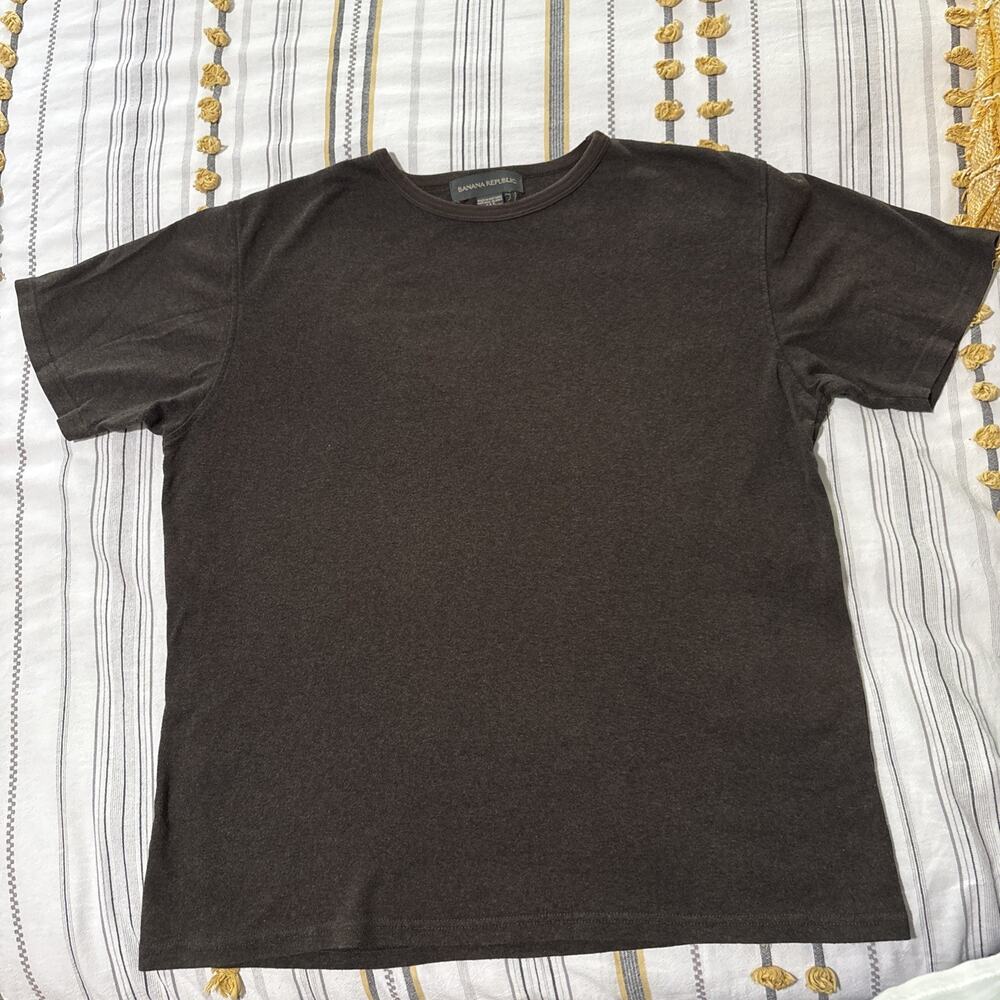Banana Republic L Men’s Well Tailored Tee Shirt 100% Cotton, EUC, Soft, Comfy
